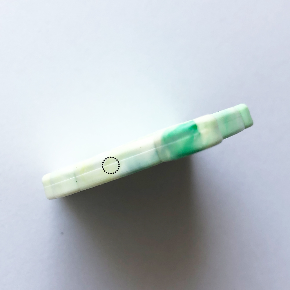 recycled-plastic_parting-line